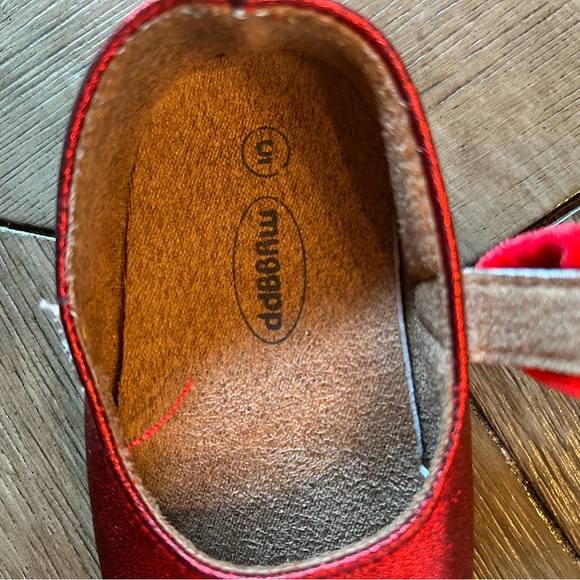 Glittery Red Non-Slip Shoes- Baby Size 5 - Picture 8 of 8